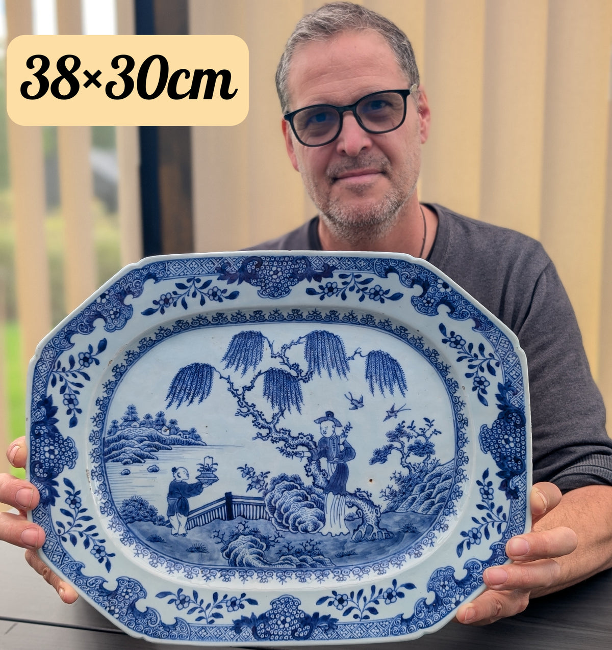 Chinese antique blue and white platter, Qianlong period #3028