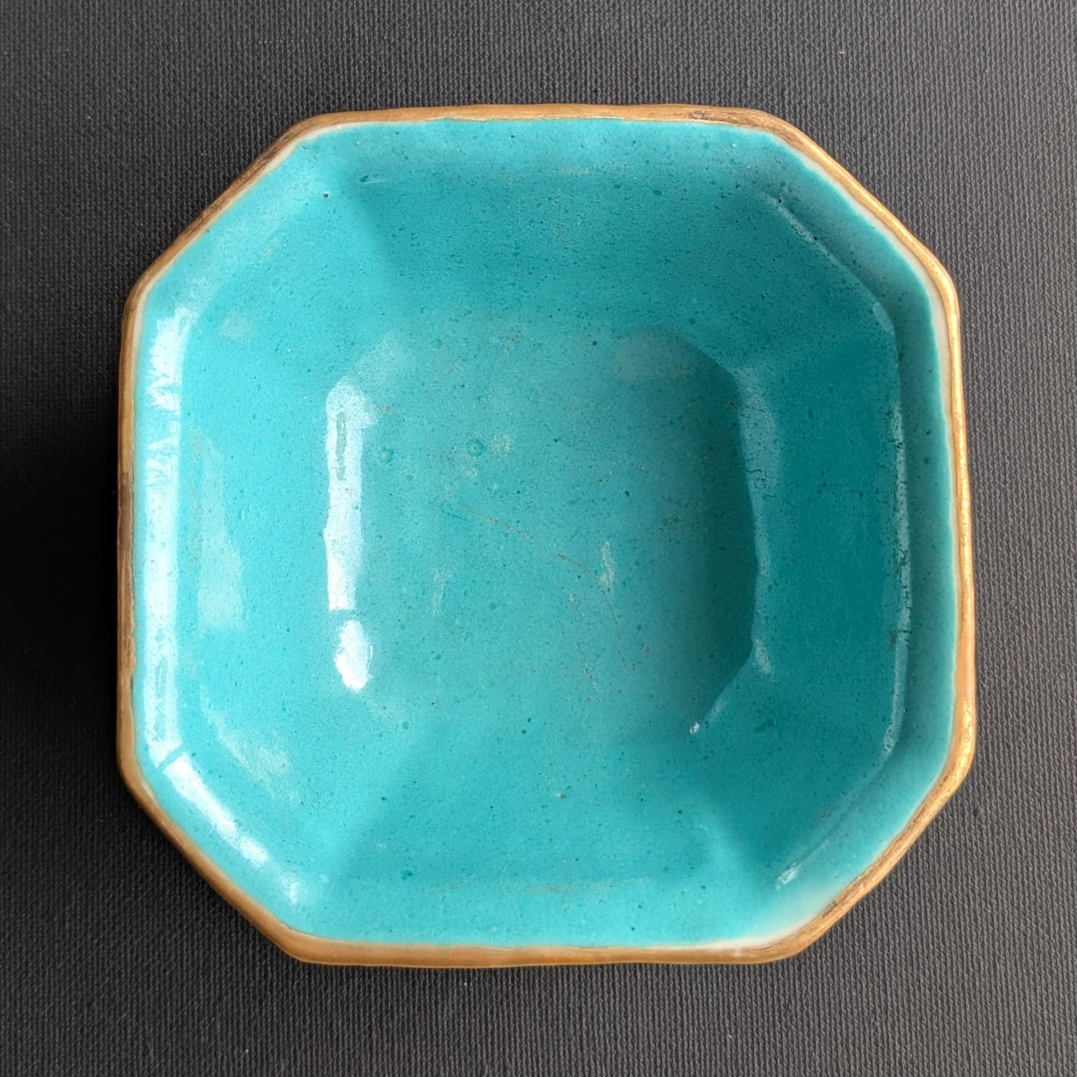 Chinese antique altar bowl with silk ball celebration, Tongzhi Mark & Period #2799