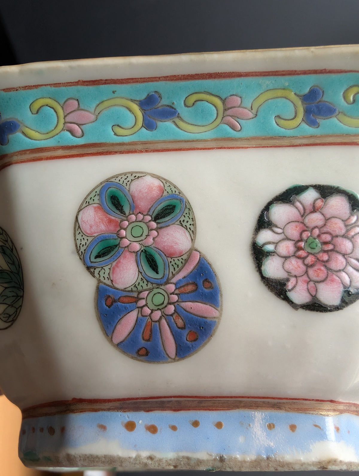 Chinese antique altar bowl with silk ball celebration, Tongzhi Mark & Period #2799