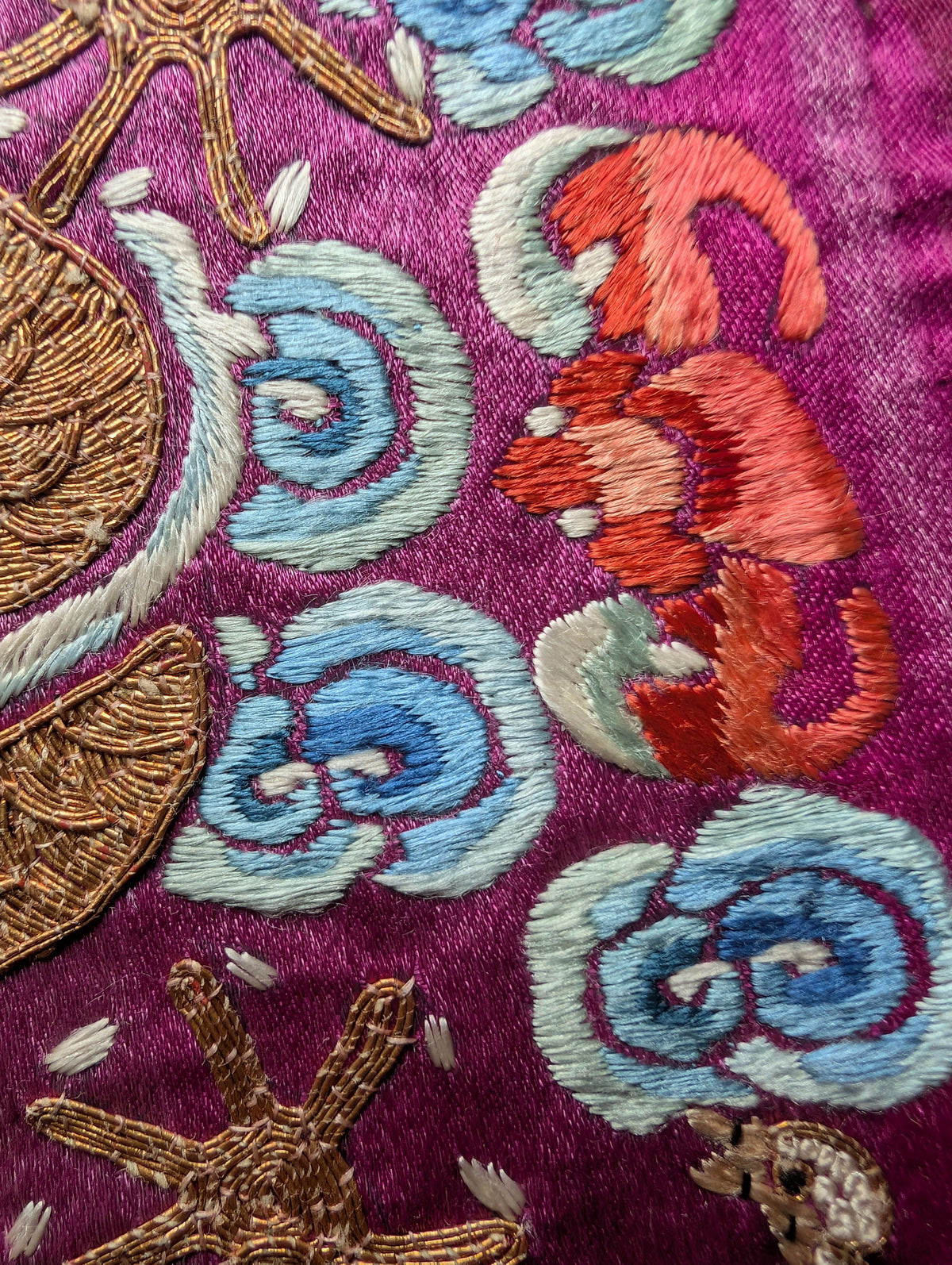 Chinese Antique silk embroidery with Dragon, 19th century Qing Dynasty #2906