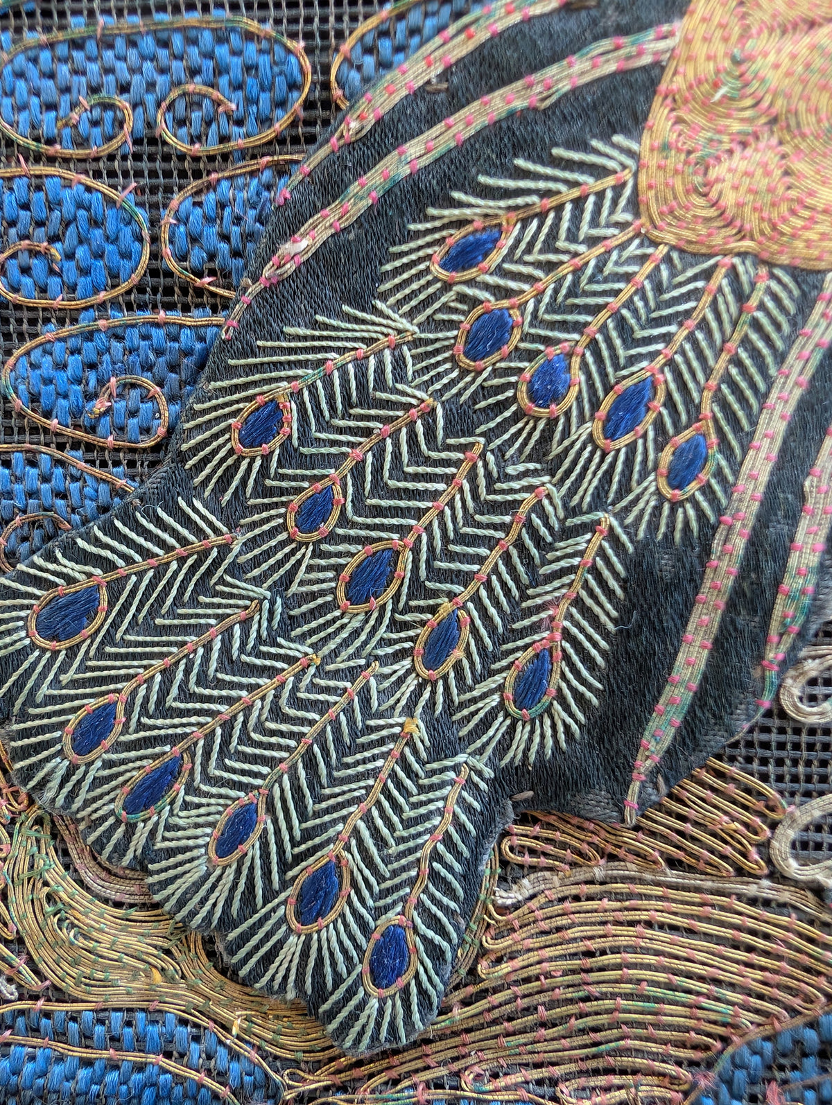 Chinese antique Civilian Rank badge with gold thread embroidery, 3rd Rank 19c #2961