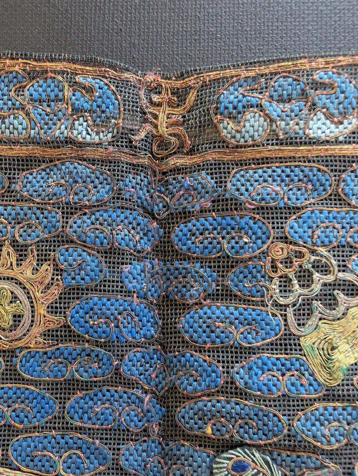 Chinese antique Civilian Rank badge with gold thread embroidery, 3rd Rank 19c #2961