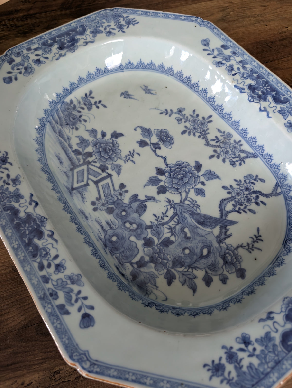 Chinese antique platter in underglazed blue and white, 18th c #2981