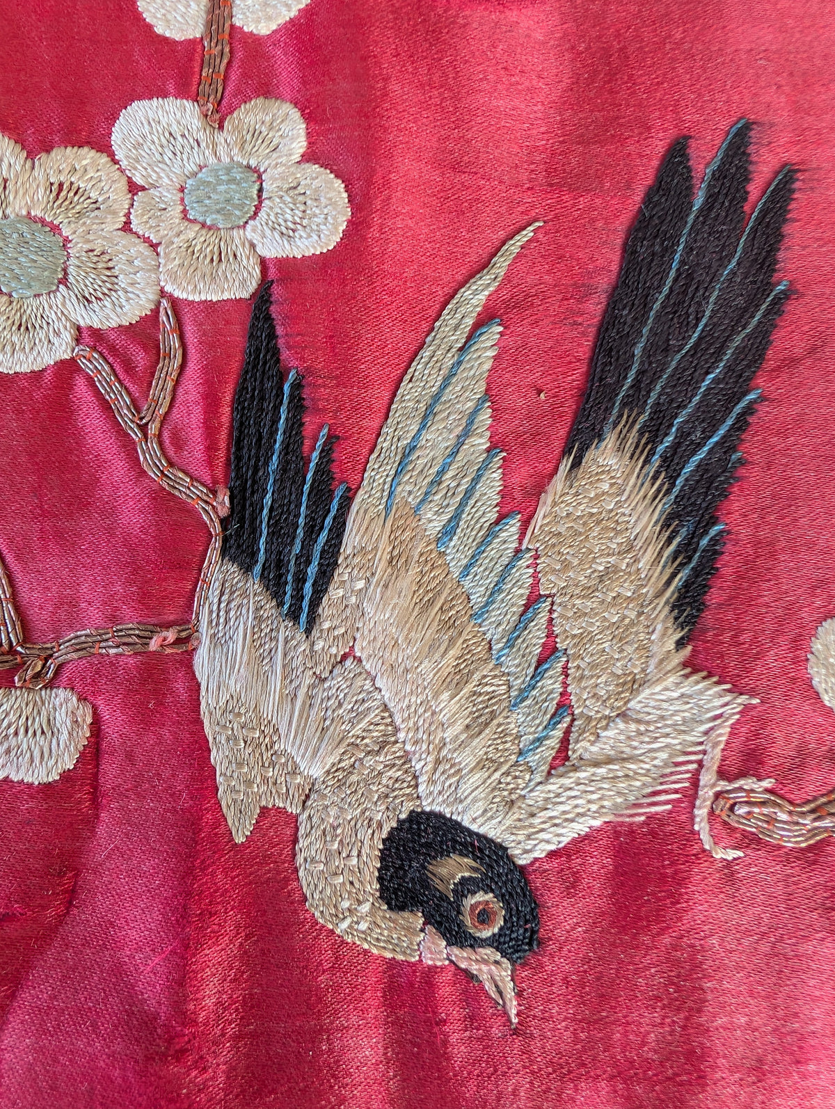 Chinese Antique silk embroidery with figure decoration, Qing Dynasty #2990