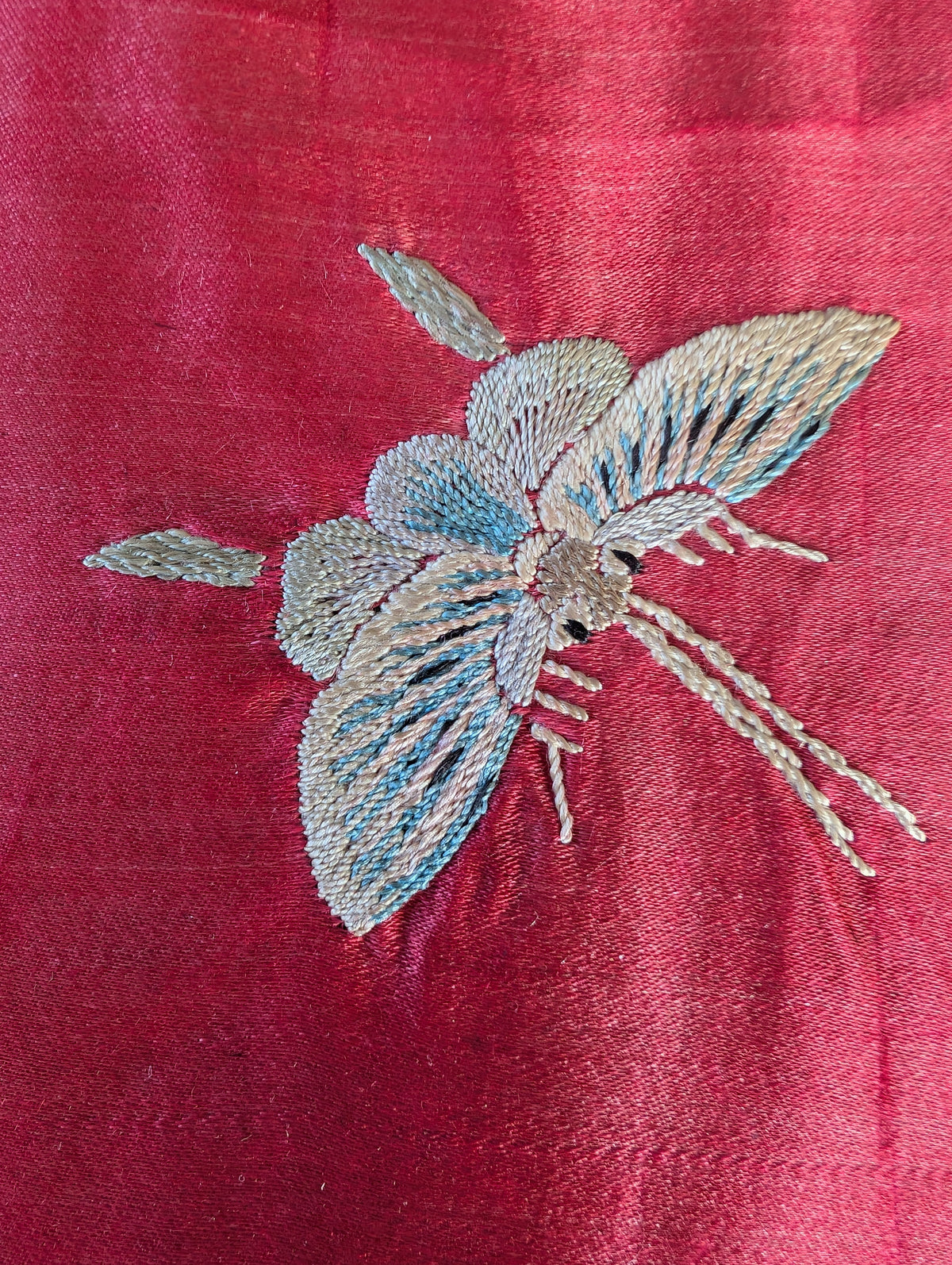 Chinese Antique silk embroidery with figure decoration, Qing Dynasty #2990