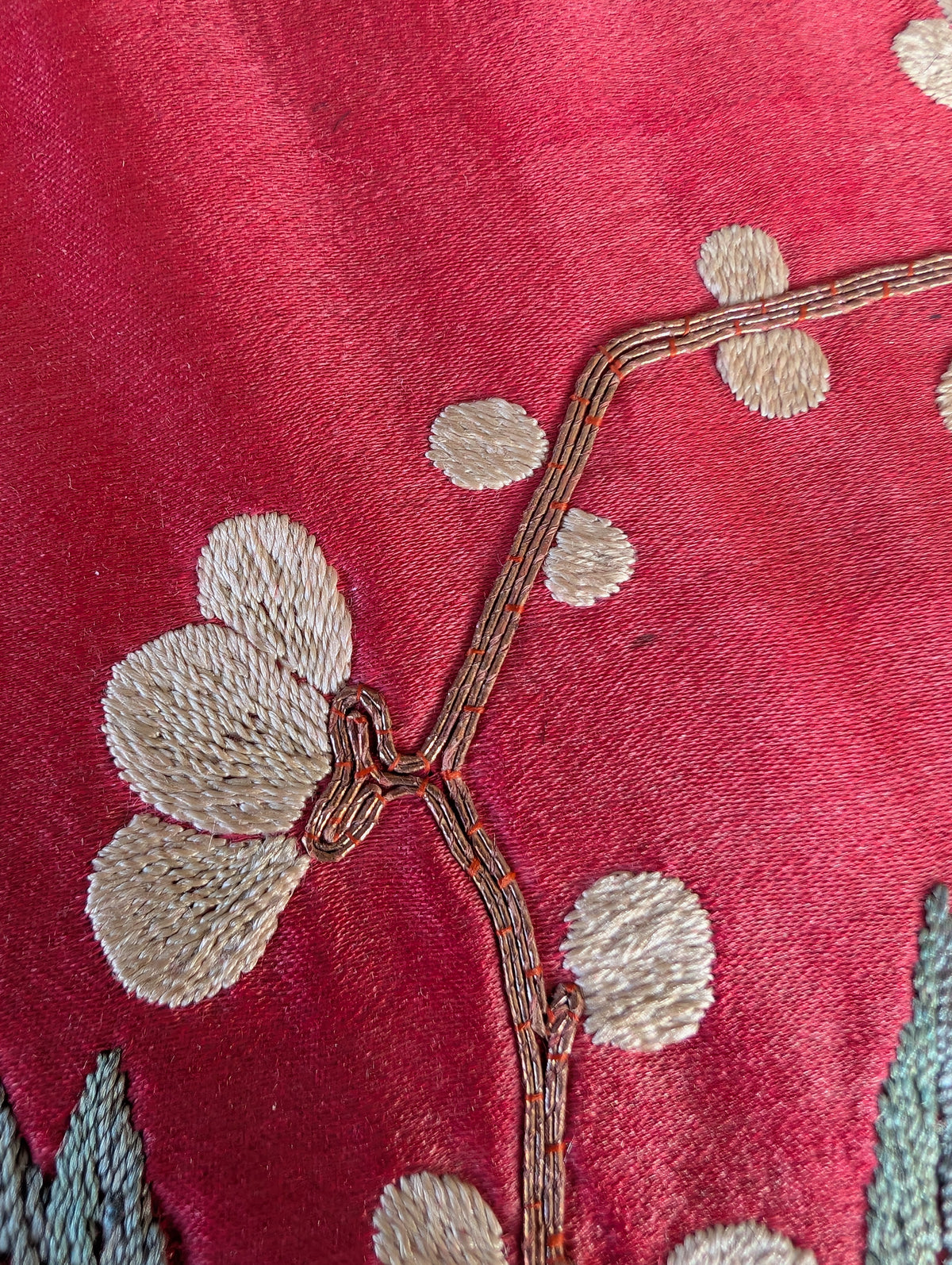 Chinese Antique silk embroidery with figure decoration, Qing Dynasty #2990