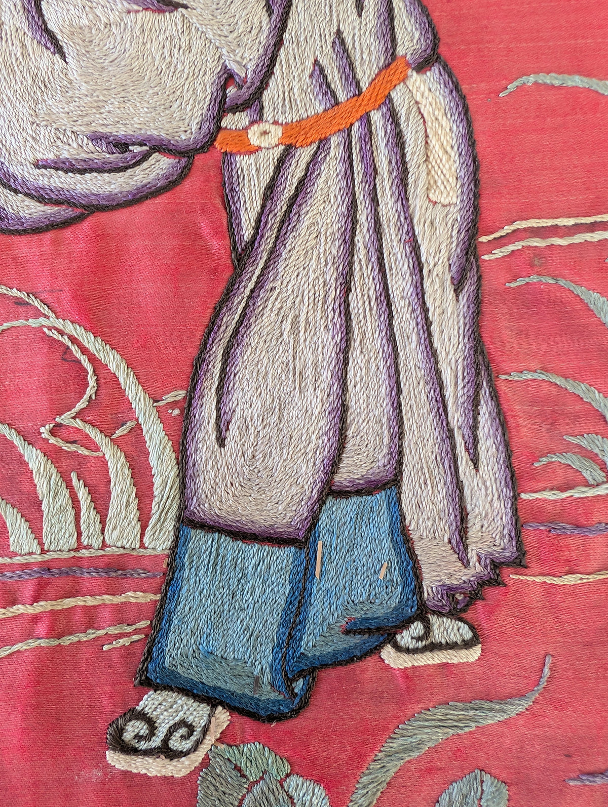 Chinese Antique silk embroidery with figure decoration, Qing Dynasty #2990