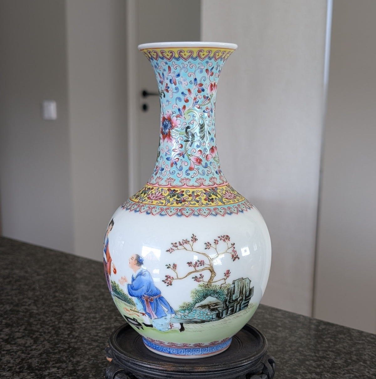 Chinese vintage famille rose vase, 张生煮海 1950-1970's #2991