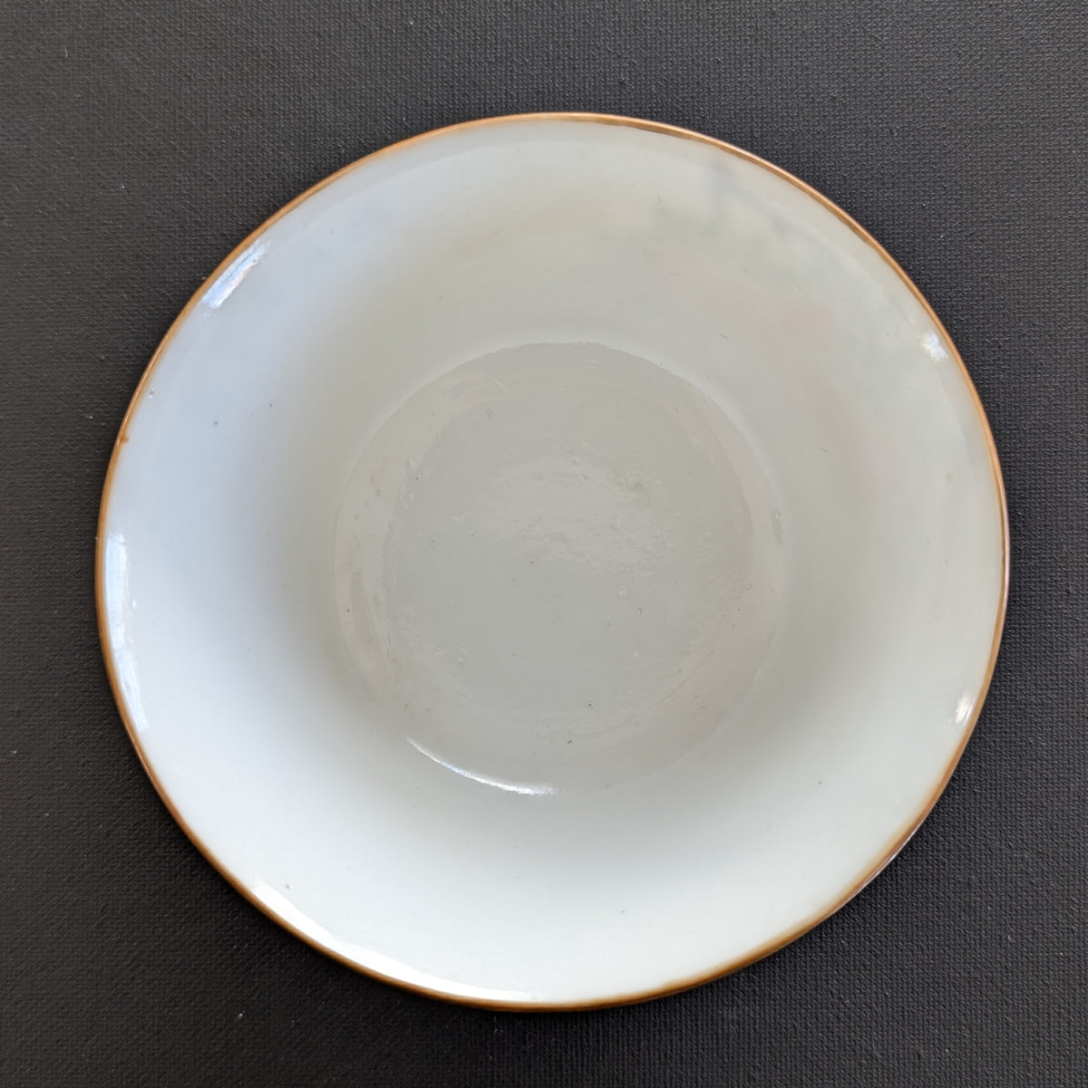 Chinese antique bowl decorated with a bird and calligraphy, 19th century #2993