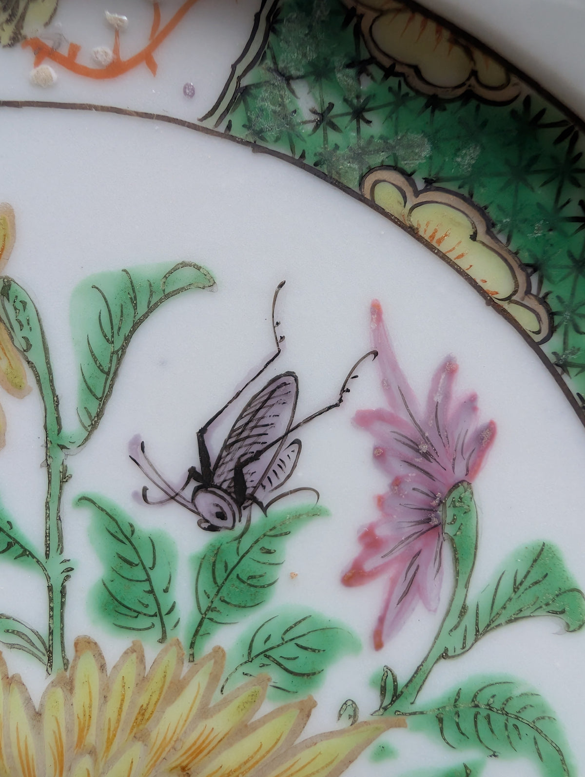 Chinese antique rose mandarin dish with butterflies, Late Qing #3009