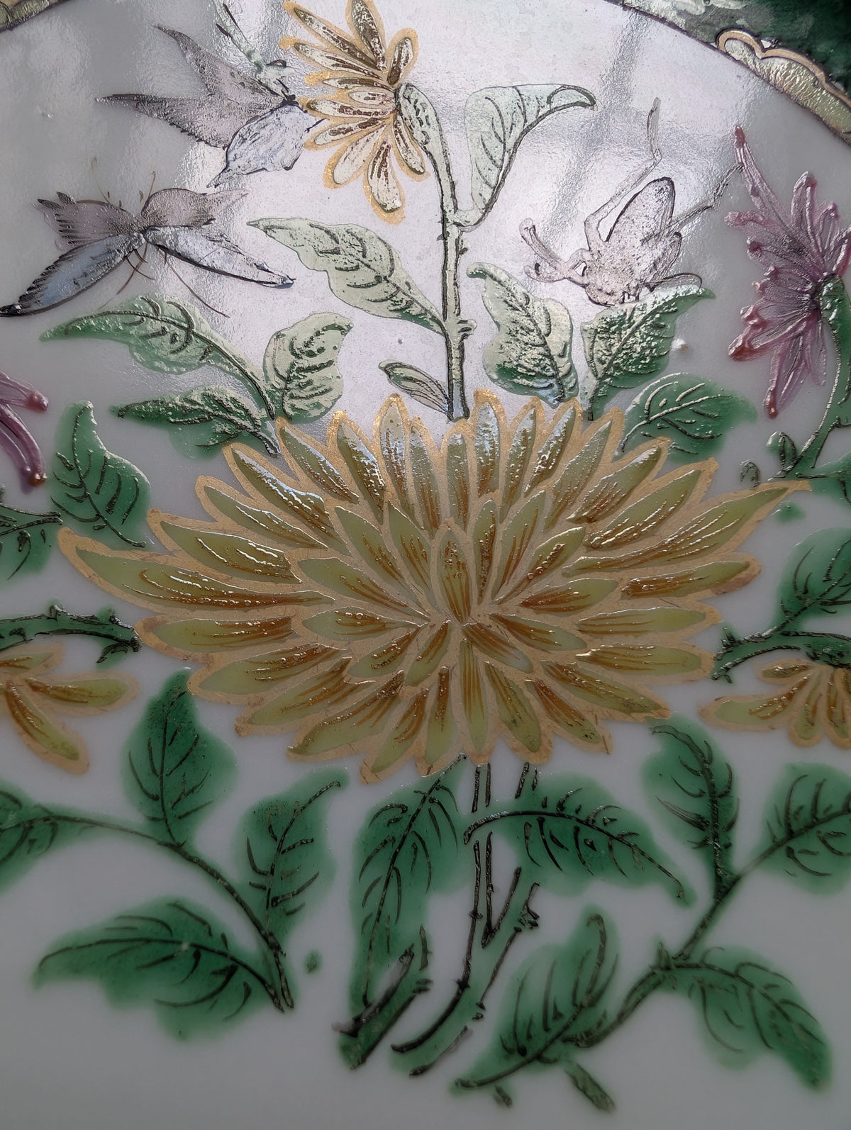 Chinese antique rose mandarin dish with butterflies, Late Qing #3009