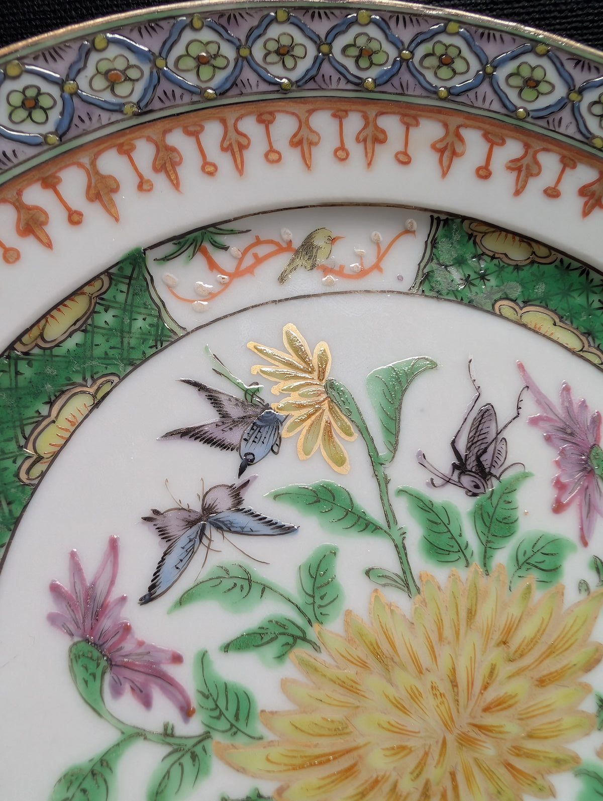 Chinese antique rose mandarin dish with butterflies, Late Qing #3009