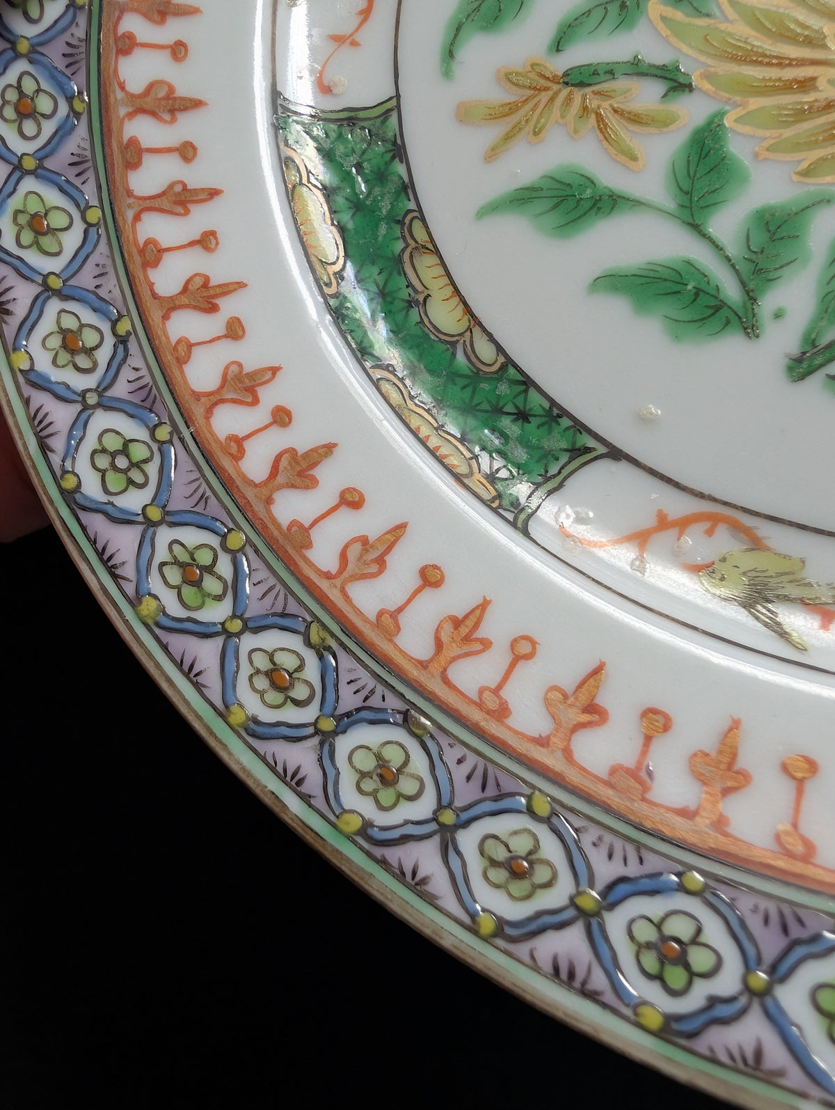 Chinese antique rose mandarin dish with butterflies, Late Qing #3009