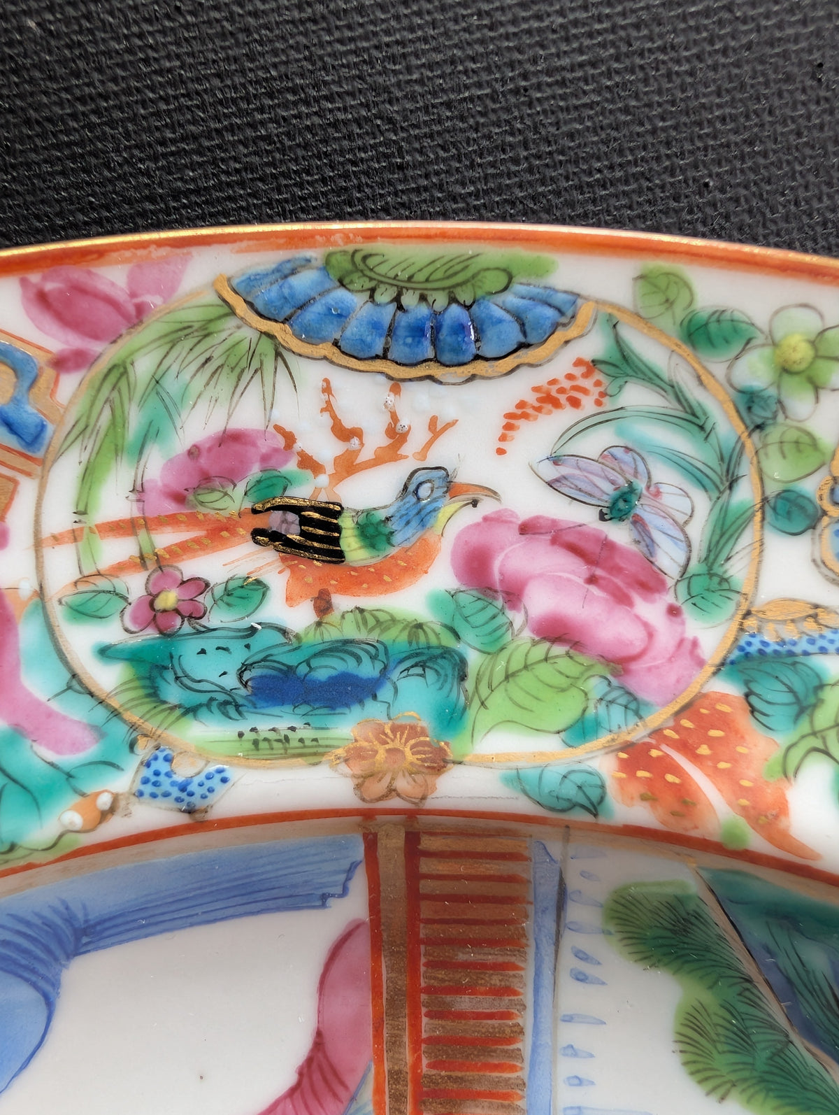 Chinese antique rose mandarin plate, Daoguang period #3010