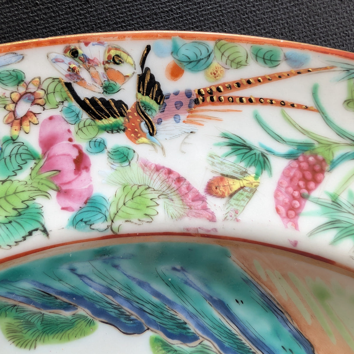 Chinese antique rose mandarin plate, Daoguang period #3010