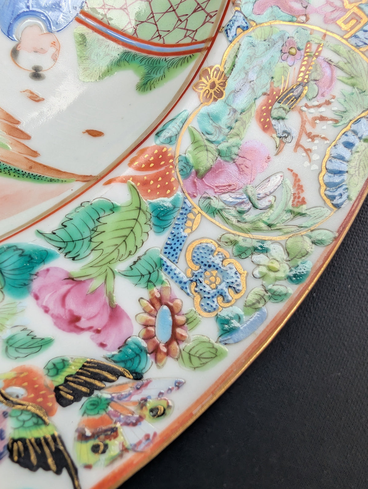 Chinese antique rose mandarin plate, Daoguang period #3010