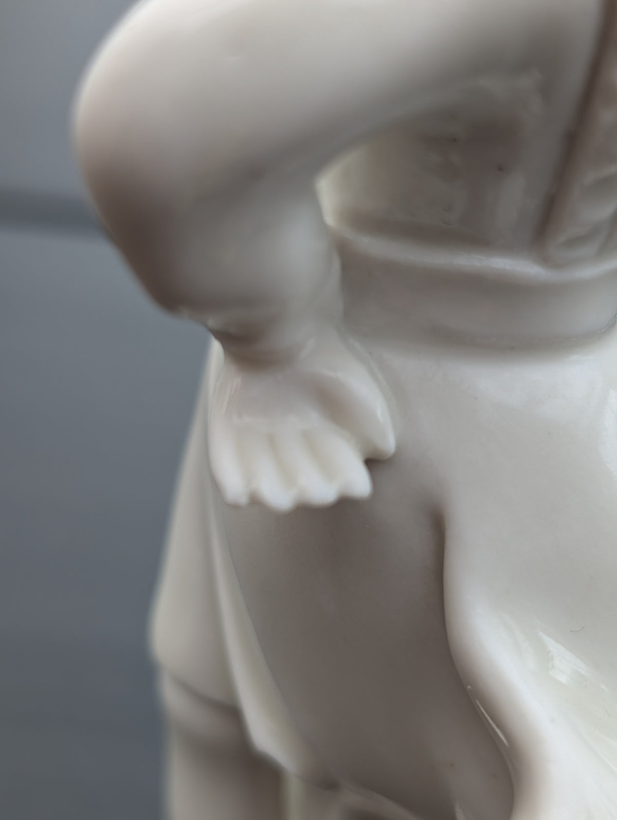 Vintage dehua blanc de chine figurine, culture revolution, 1960-1970's #3023