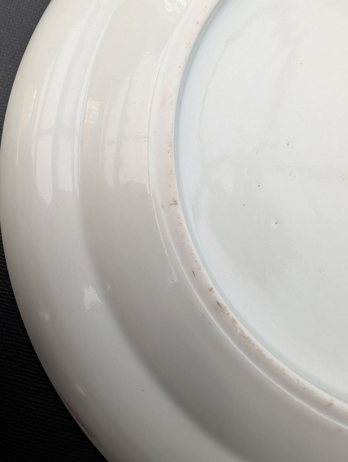 Chinese antique rose mandarin armorial dish, Jiaqing period #3026