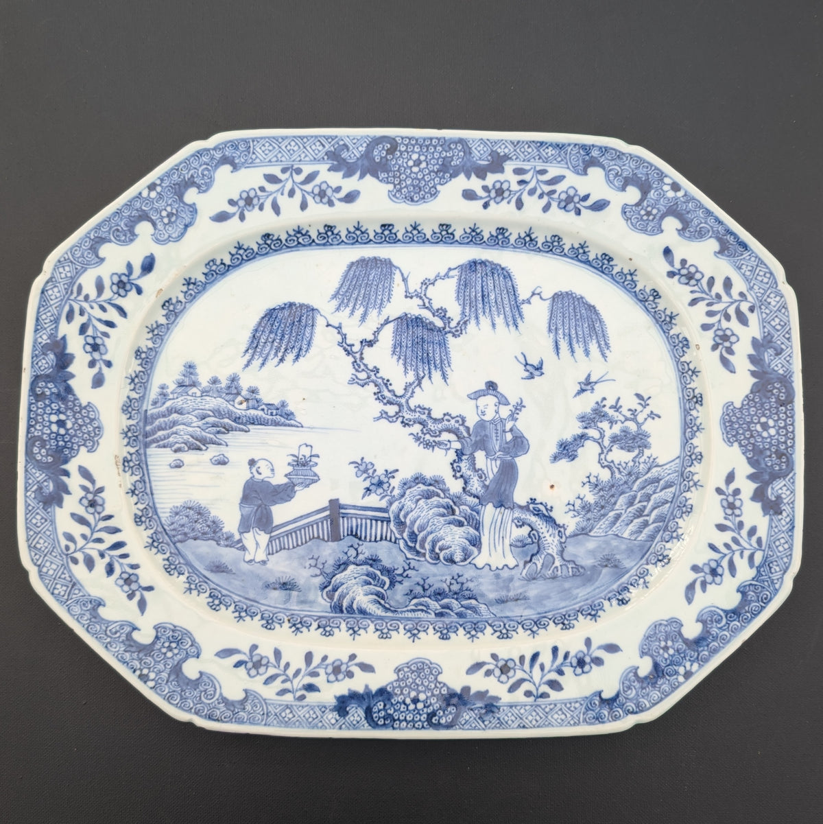 Chinese antique blue and white platter, Qianlong period #3028
