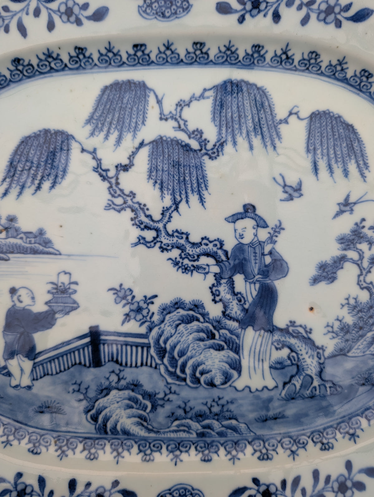 Chinese antique blue and white platter, Qianlong period #3028