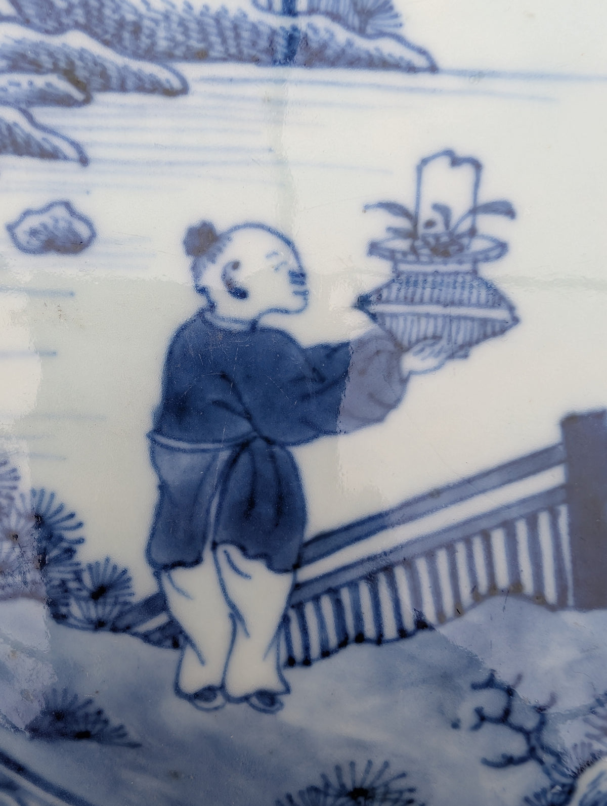 Chinese antique blue and white platter, Qianlong period #3028