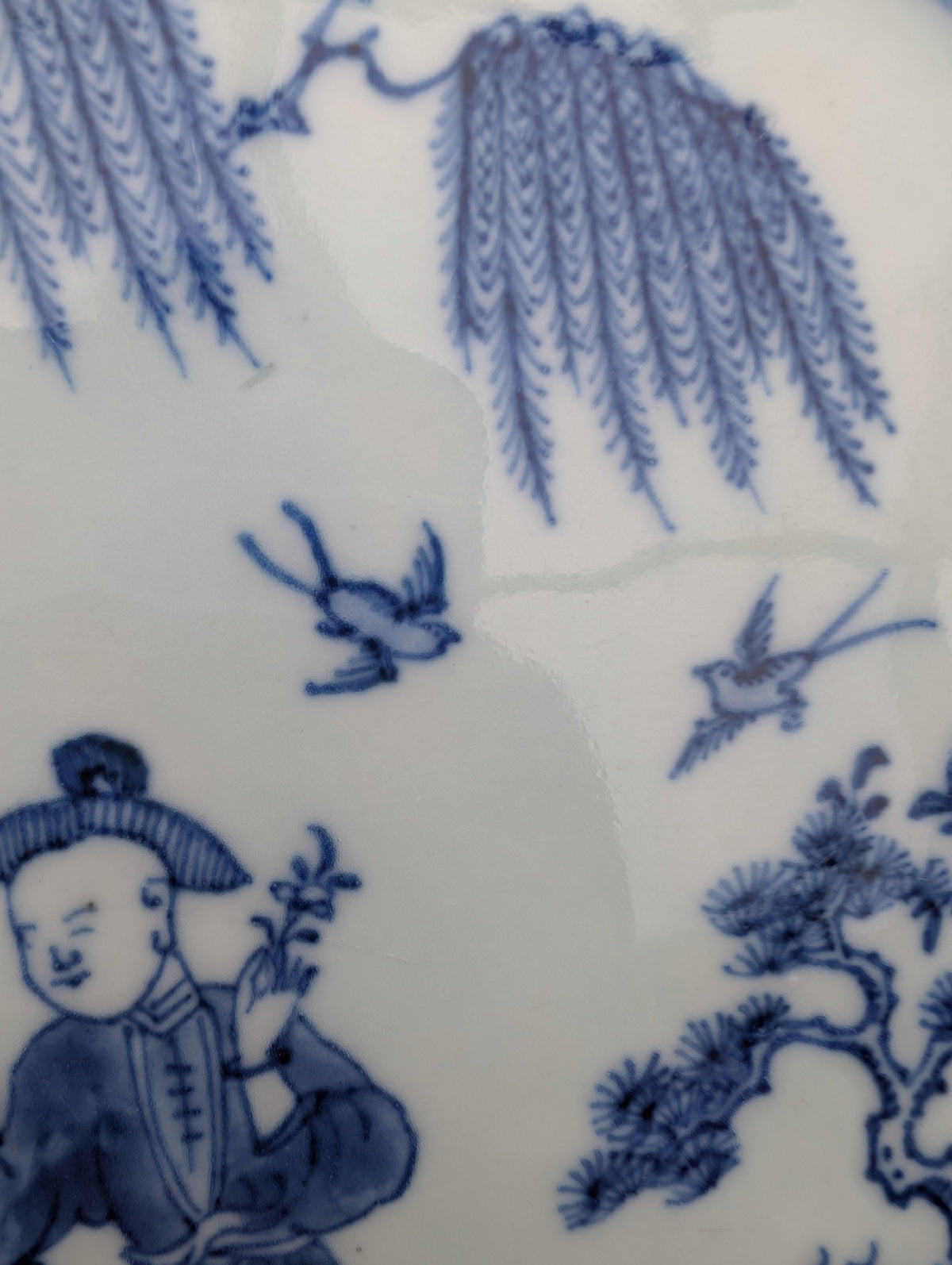 Chinese antique blue and white platter, Qianlong period #3028