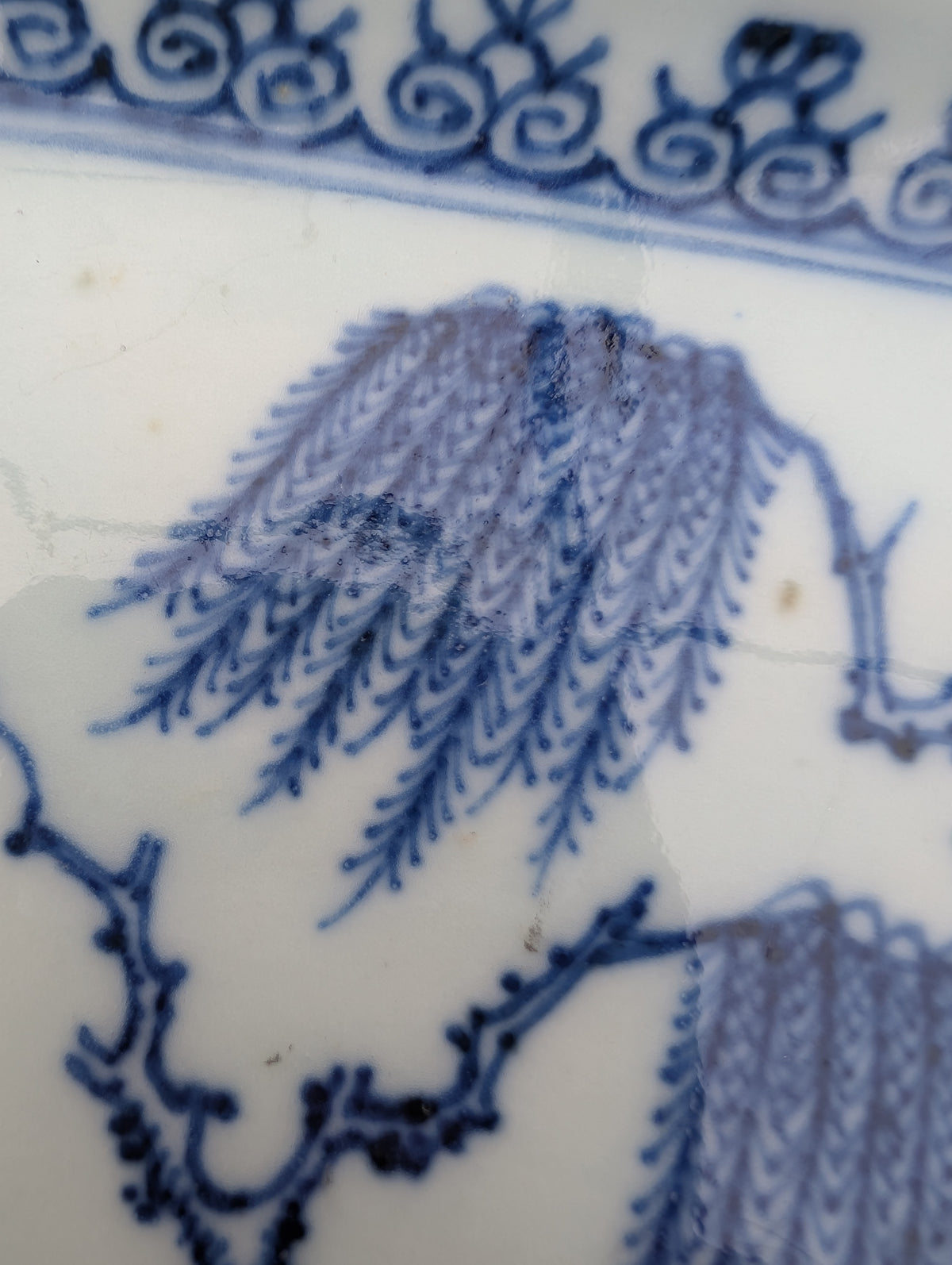 Chinese antique blue and white platter, Qianlong period #3028